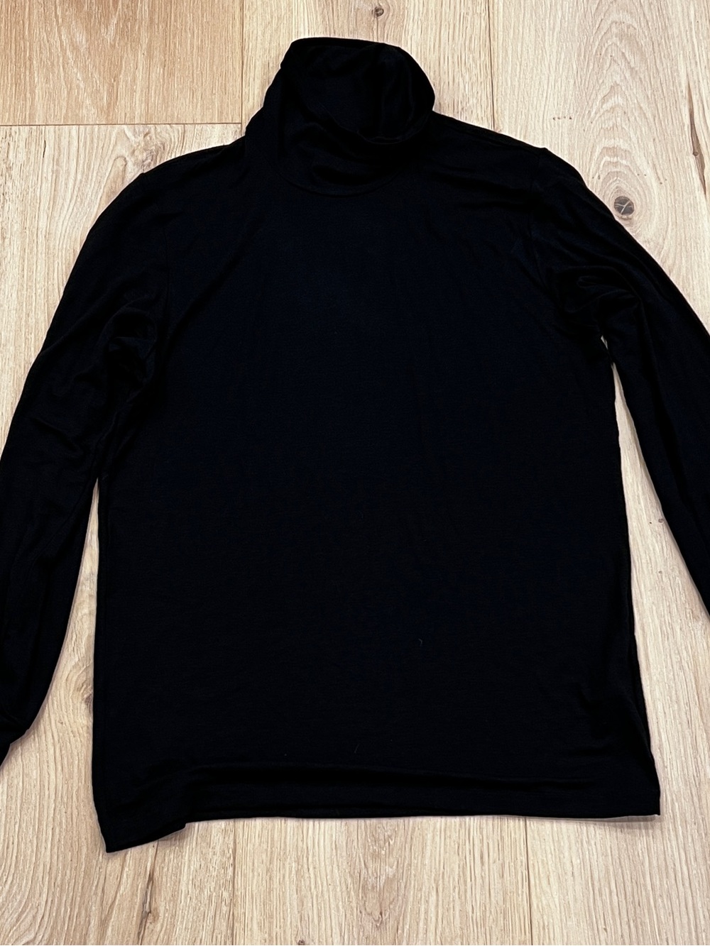 Uniqlo Cashmere Blend Heattech Extra Warm Turtleneck Size M Black Long Sleeve